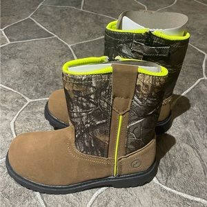 Magellan Boots Real Tree Camo, Pull On Western Cowboy Boys Youth size 1D
